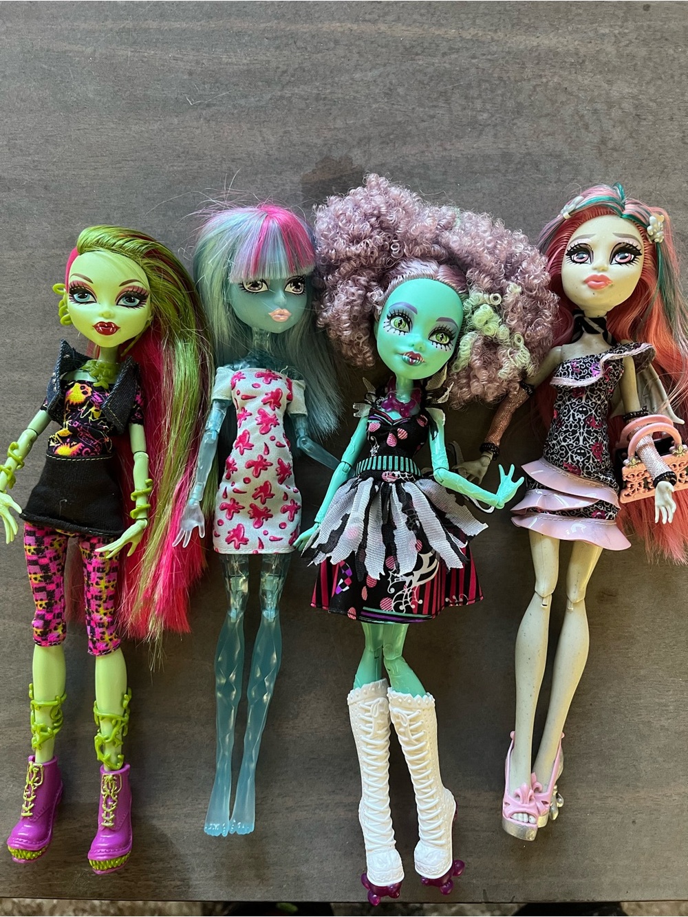 Lot of Monster High dolls